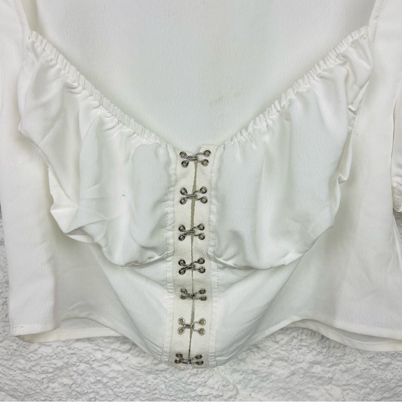 NWOT RUE 21 white corset front puff sleeve cropped shirt size large - Picture 4 of 14